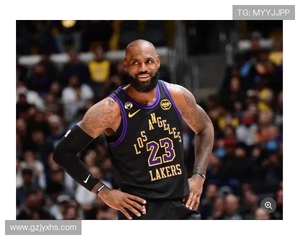 2003年詹姆斯当选NBA状元开启职业生涯新篇章